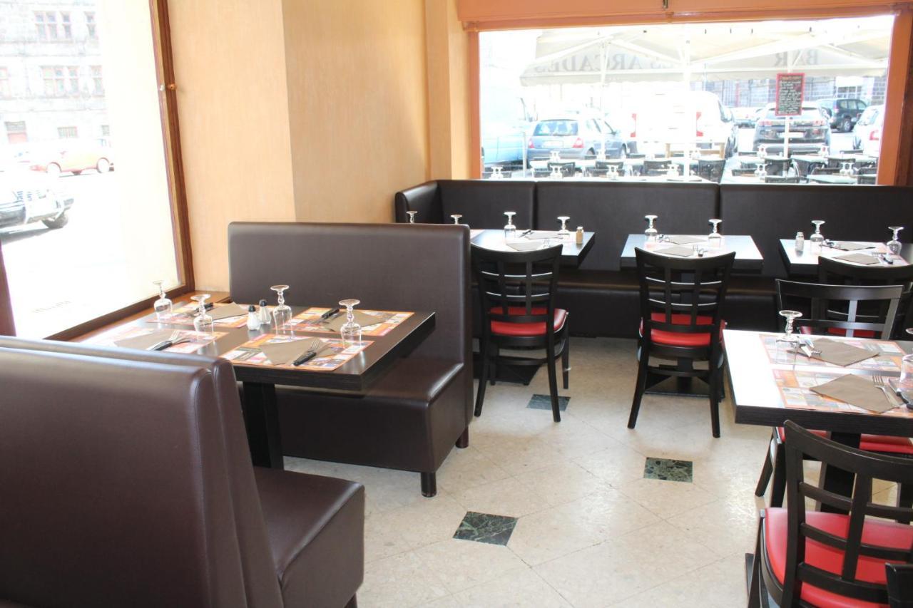 Hotel Des Roches 생플루르 외부 사진