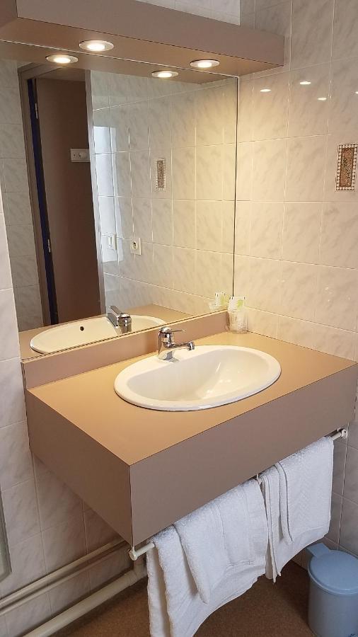 Hotel Des Roches 생플루르 외부 사진