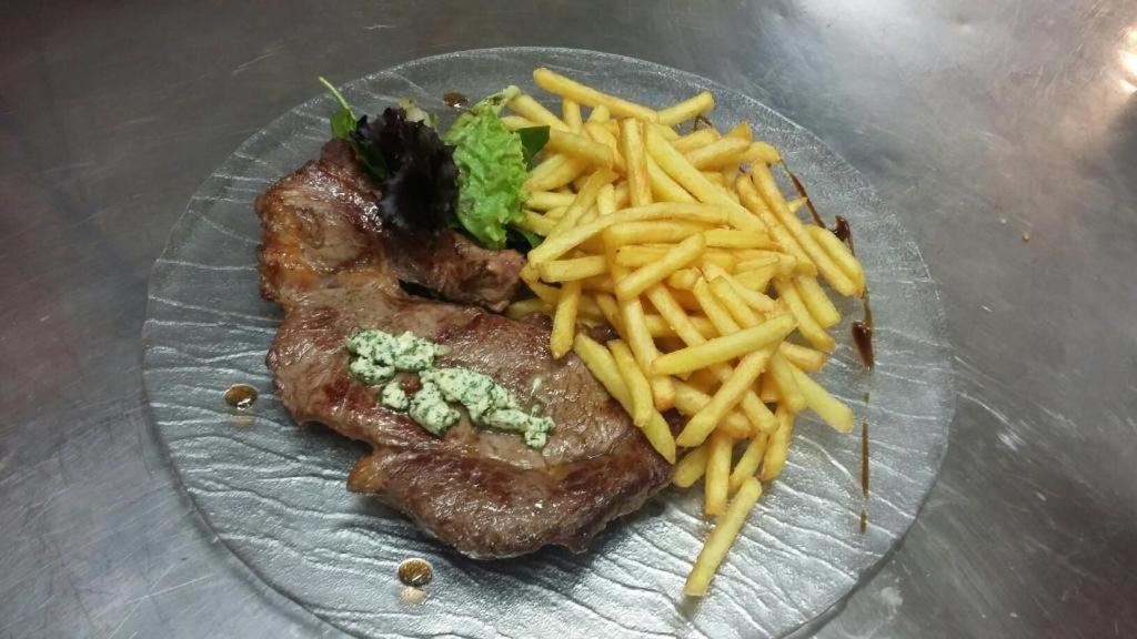 Hotel Des Roches 생플루르 외부 사진